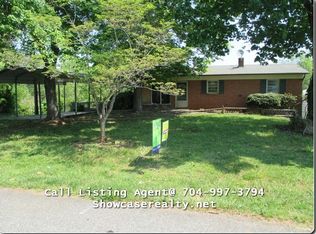 2526 Old Trenton Pl, Lenoir, NC 28645