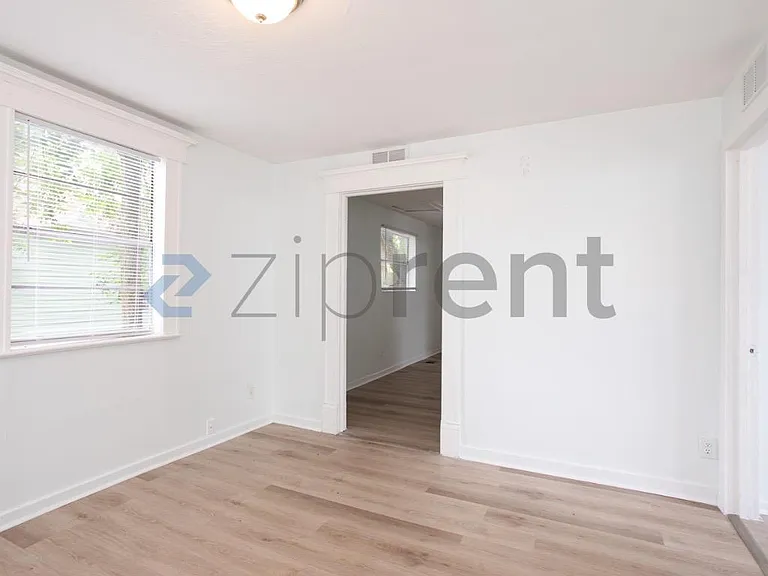 2184 W 45th St — Photo 7
