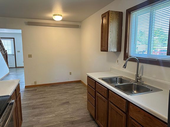 4th image of 630 W King St APT 6