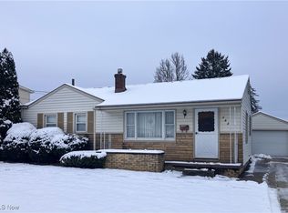 193 Renee Dr, Struthers, OH 44471