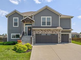 1327 N 161st Ter, Basehor, KS 66007
