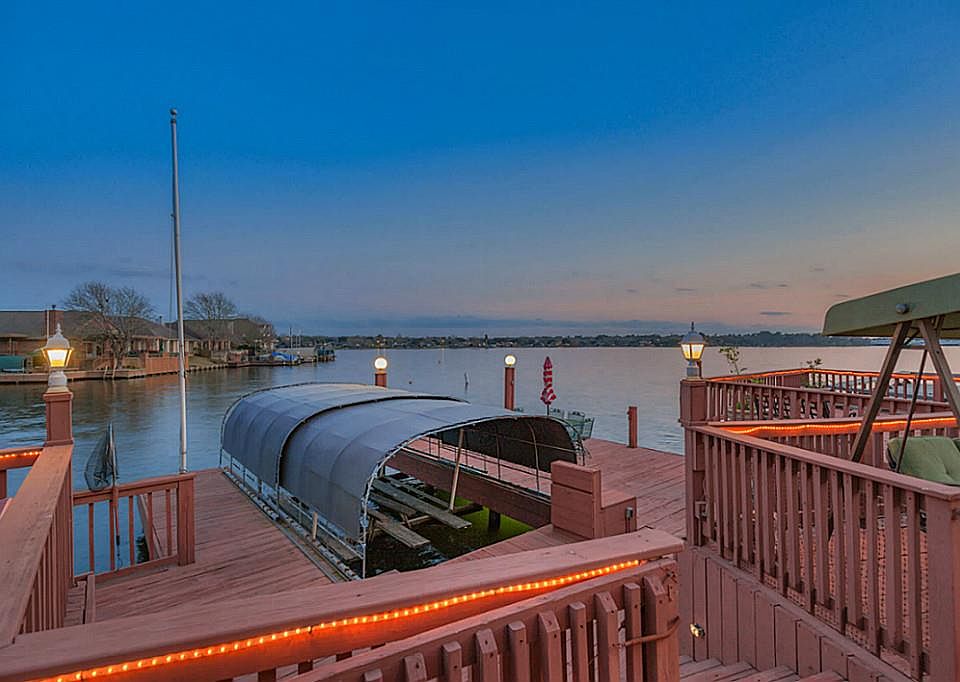 1st image of 12828 Pelican Blvd
