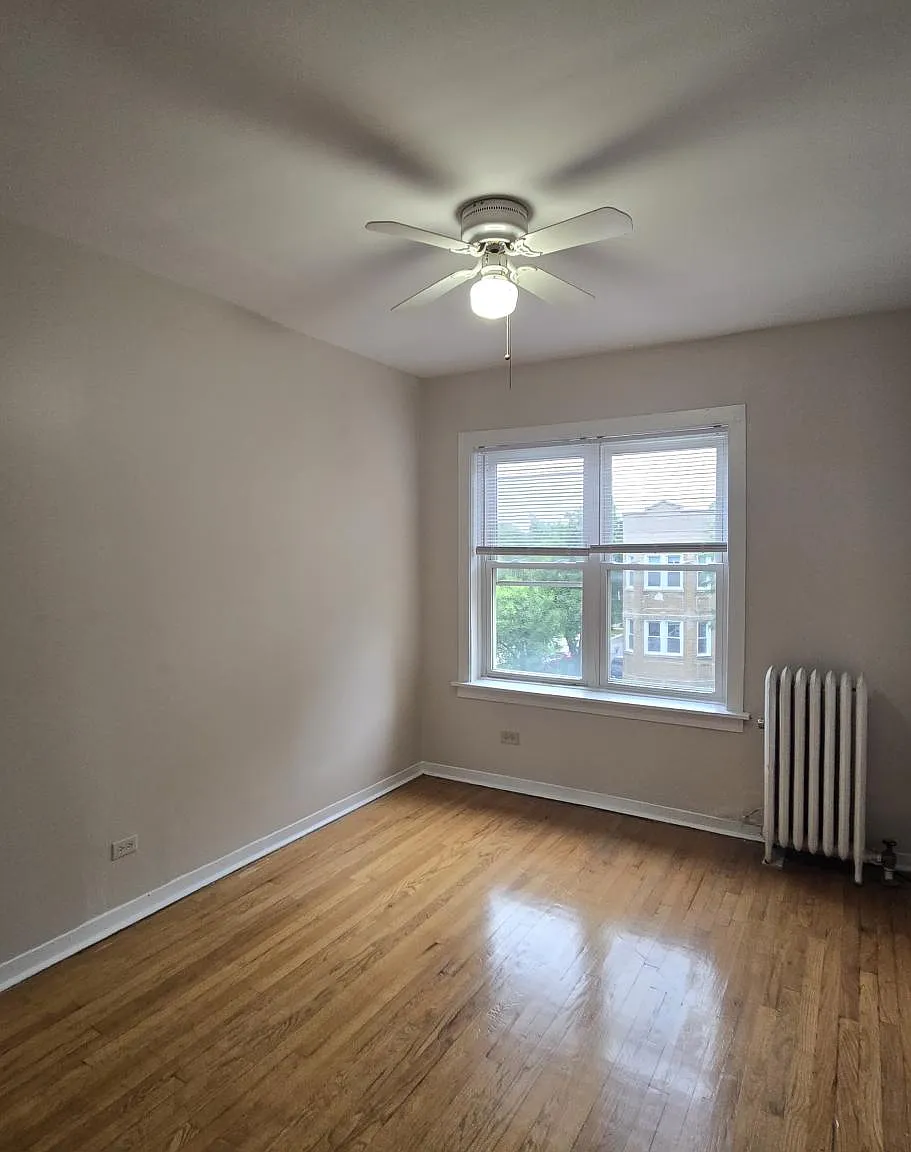 4254 North Mozart Street #3 — Photo 2