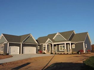 50698 Stonecutter Dr, Granger, IN 46530