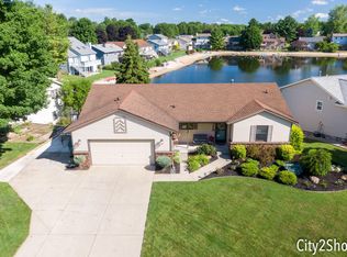 1535 Caprice Dr, Jenison, MI 49428