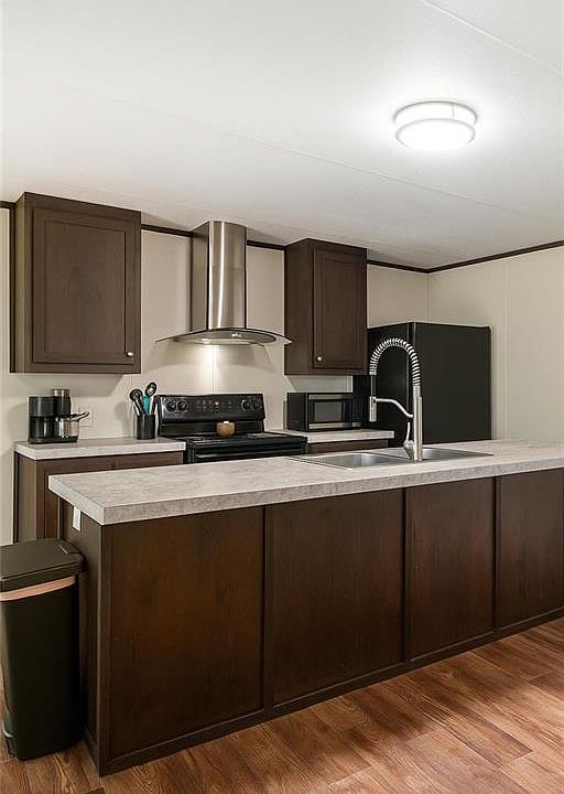 1st image of 298 Lantern St