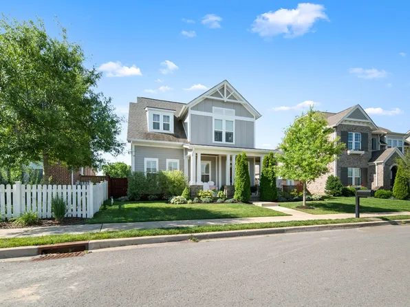 332 Azalea Cir, Hendersonville, TN 37075
