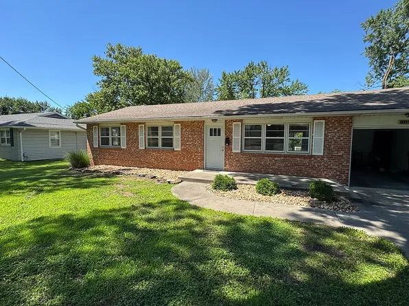 1118 W Ashland St, Nevada, MO 64772