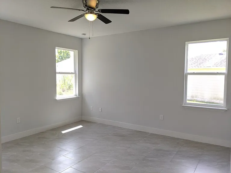 929 Gateshead Ct — Photo 3