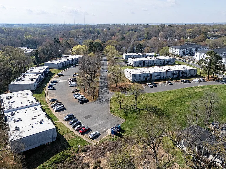 High Meadows Apartments — Photo 16