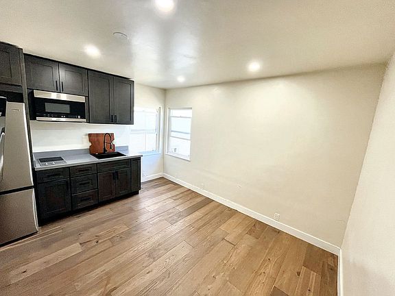 4th image of 2515 Ivy Dr APT 1