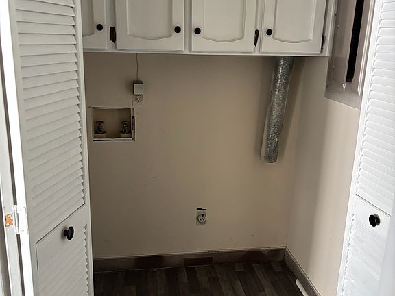 4th image of 323 E Blackstock Rd APT 5