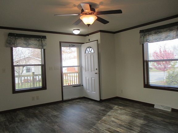 3rd image of 2 Sharon Dr #104