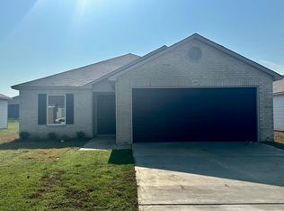 20 Oak Leaf Dr, Conway, AR 72032