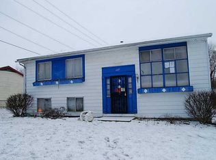 1001 Robinson Dr, Springfield, OH 45506