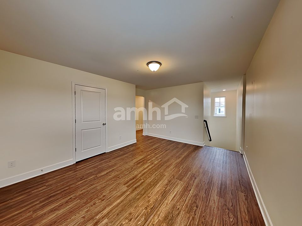 1st image of 5068 Trailwater Dr