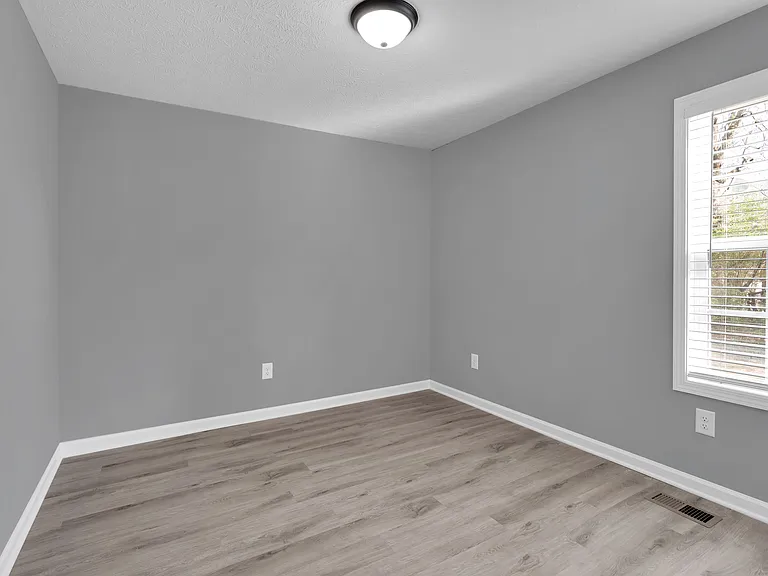 530 Noblitt Ln — Photo 20