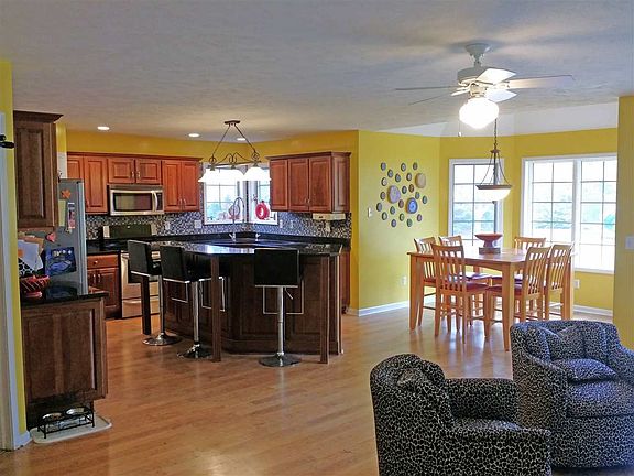 5th image of 53614 Bridgewater Ct
