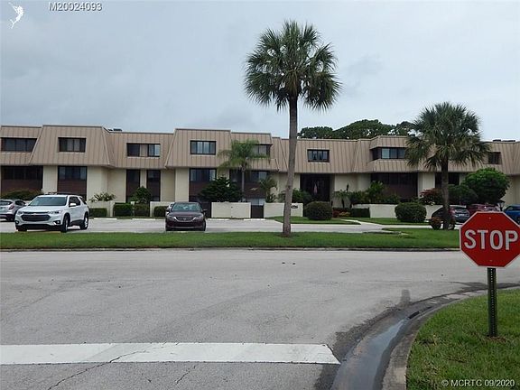 2nd image of 1800 SE Saint Lucie Blvd APT 3-304