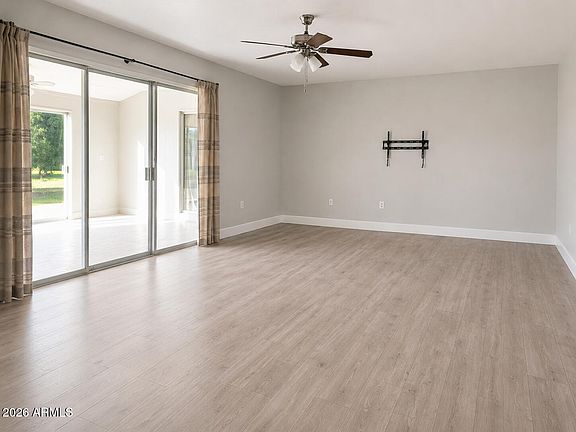 3rd image of 10510 W CAMDEN Avenue