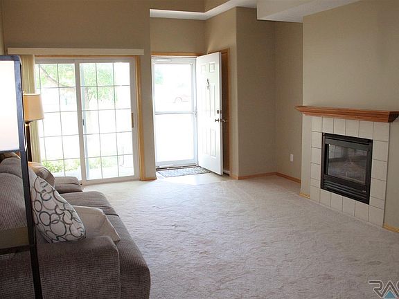 3rd image of 5506 S Sandra Dr