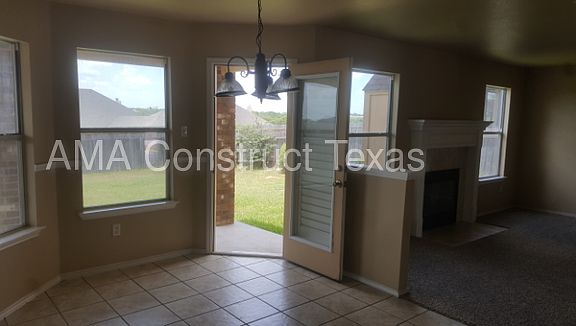 4th image of 5223 Birmingham Cir