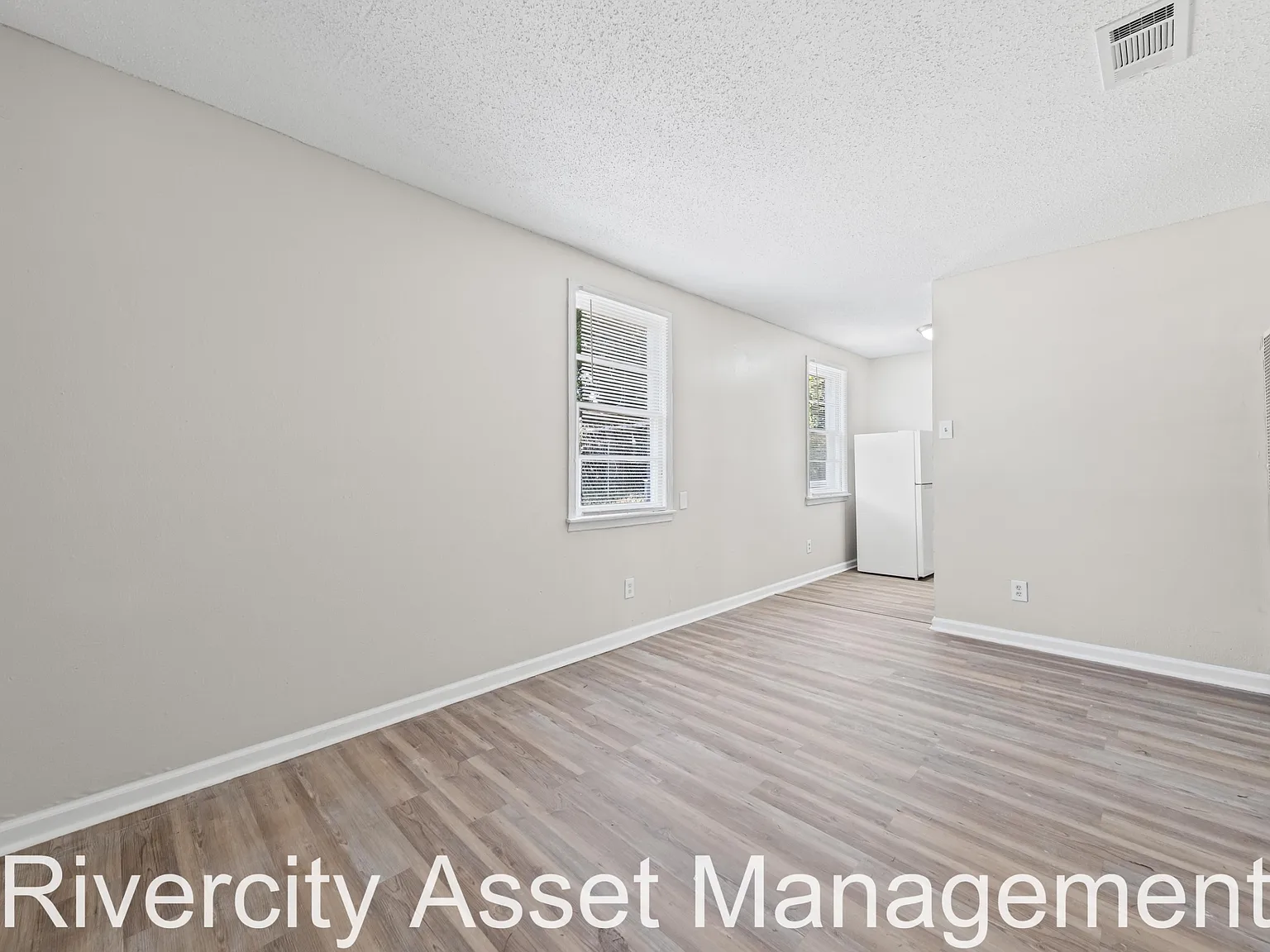 410 Carbon Cove - 1 — Photo 1