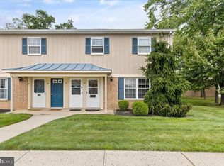 25 Wexford Dr, North Wales, PA 19454