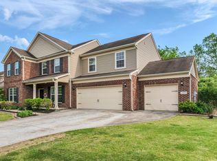 1023 Merrick Rd, Hendersonville, TN 37075