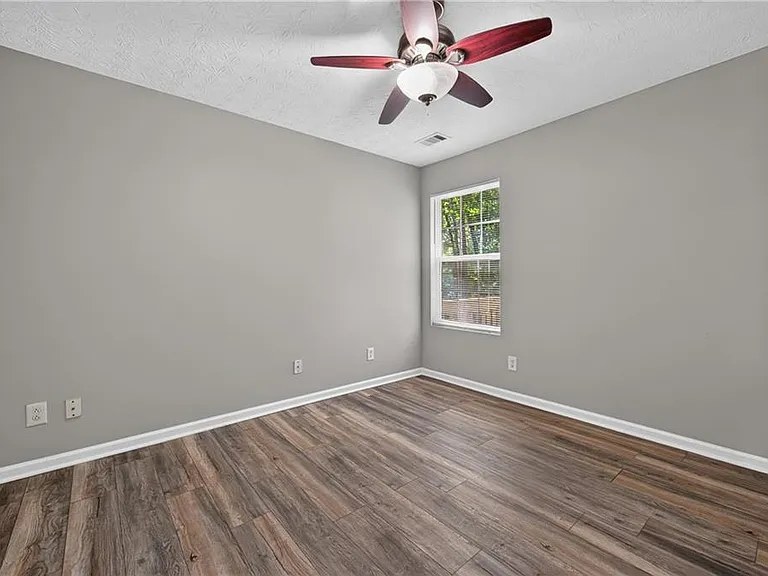 437 Waterbury Way — Photo 27