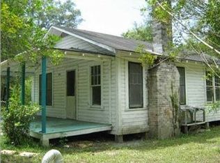 808 W 3rd St, Carrabelle, FL 32322