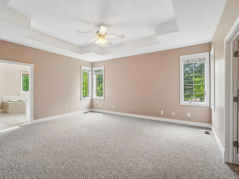 1819 Brookview Dr — Photo 31