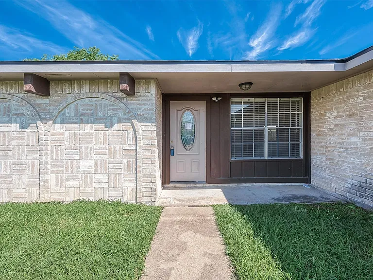 19510 Westhaven Dr — Photo 6