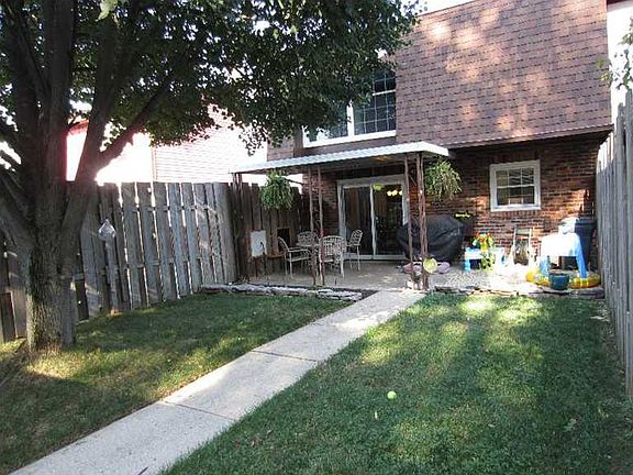 3rd image of 3135 El Camino Dr #4