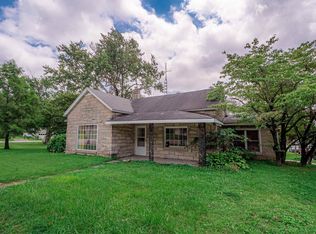 1603 E Main St, Petersburg, IN 47567