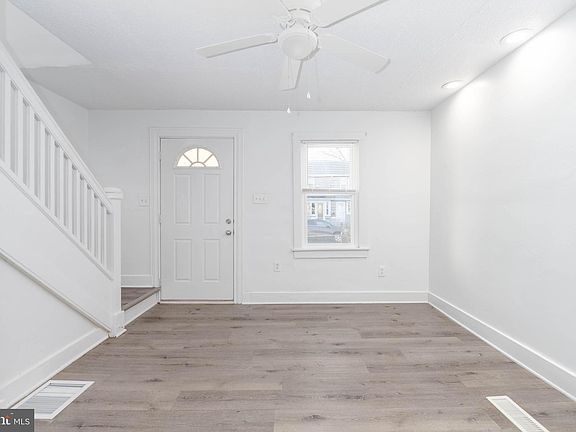2nd image of 6562 Saint Helena Ave