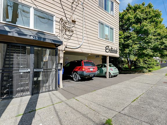 3rd image of 423 11th Ave E #B48d71170