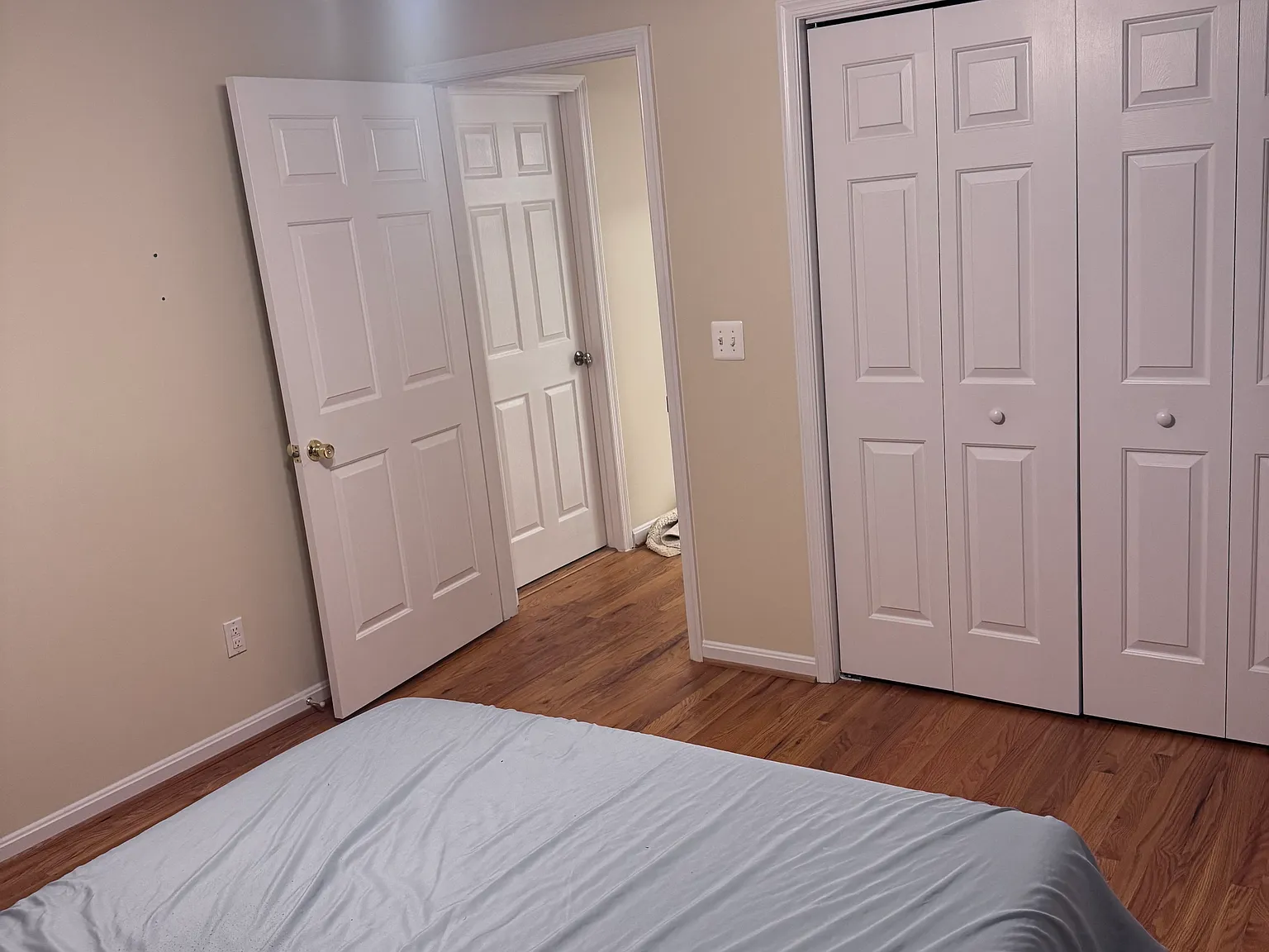 5 bed, 2660 sqft, $1,500 — Photo 4