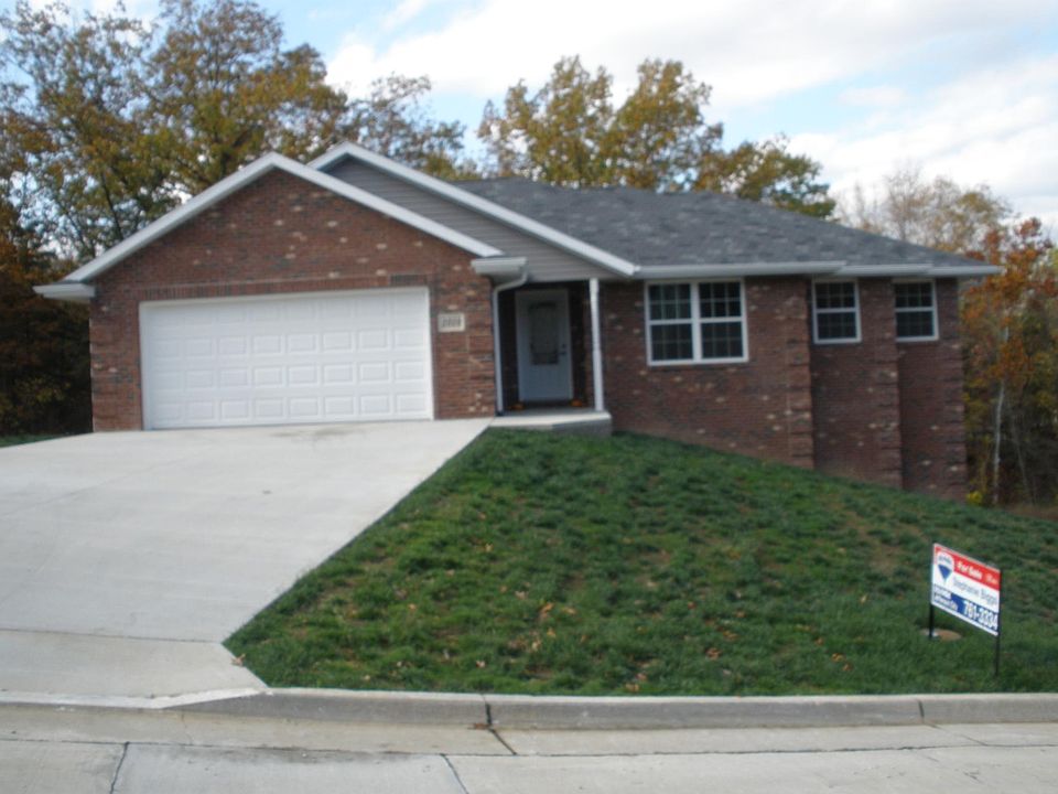 1st image of 1010 Las Brisas Ct