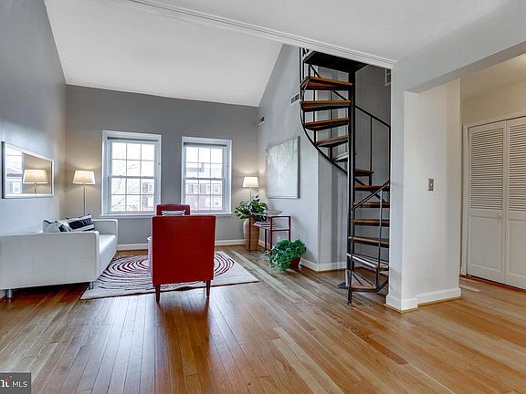 5th image of 4811 30th St S APT C1