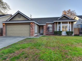 4092 Alex Ln, Carmichael, CA 95608