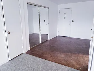 Rented by Metro Garden Realty NYC