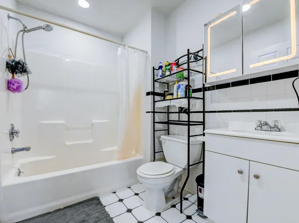 708 Garfield Avenue image 26 of 32