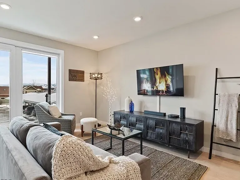 476 Enterprise Blvd #218 — Photo 5