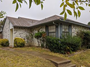 2443 Limestone Dr, Arlington, TX 76014