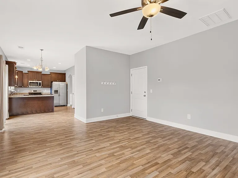 793 Silver Pines Ln — Photo 19