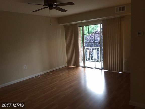 Living Room is now carpeted. Updated photo coming