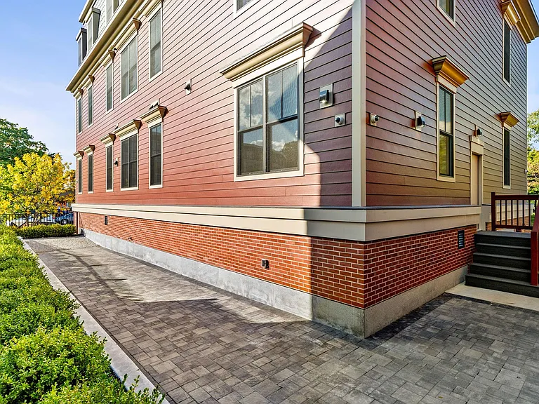 124 Warren St #401 — Photo 20