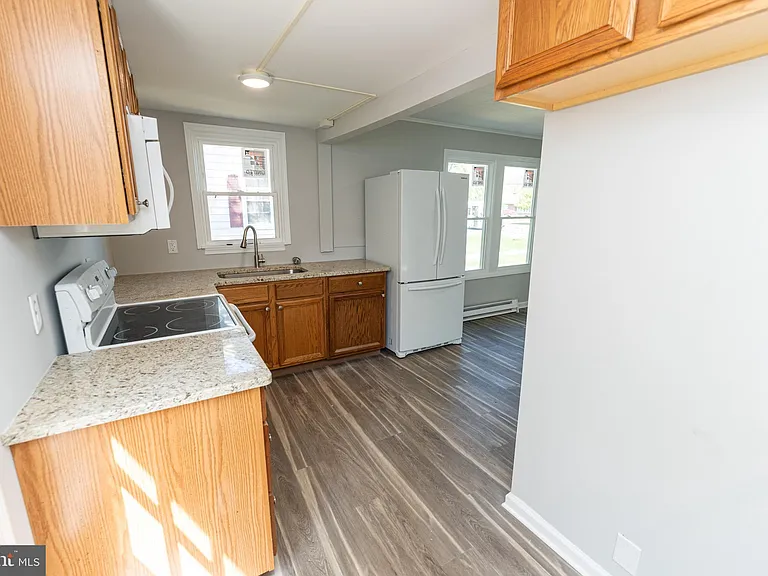 1507 Race St — Photo 20