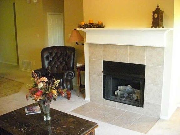 4th image of 7525 Burton Ln